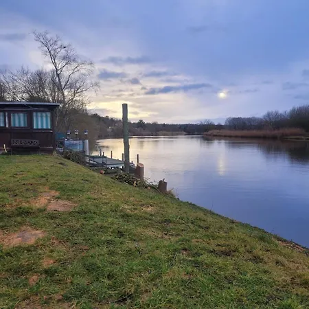 Silvanos Biergarten * Zaschwitz